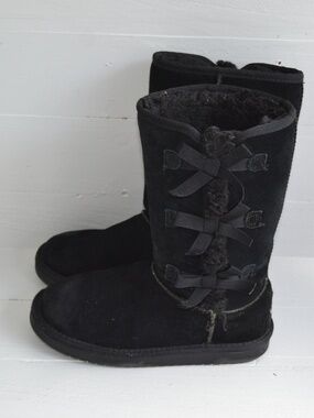 KoolaBurra Boots by UGG #1020171 size 3 Excellent Condition